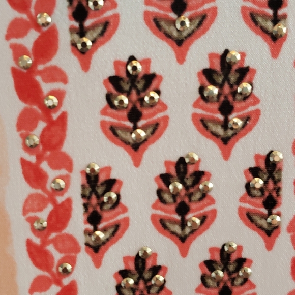 Ladies Top - Picture 4 of 10